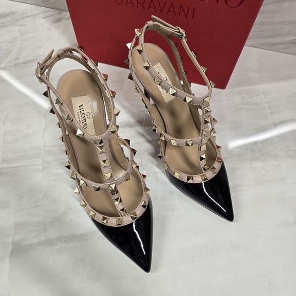 Valentino Garavani Rockstud Black and Tan Women's Shoes - Picture 8 of 12